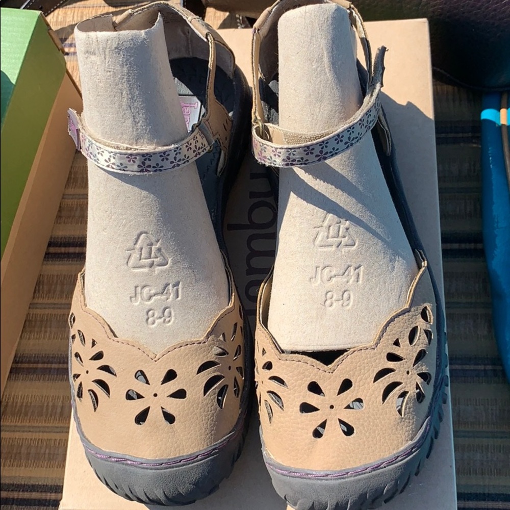 Jambu Adventure Designer Shoes